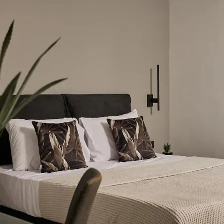 Iniohos Zante & 3* Argassi